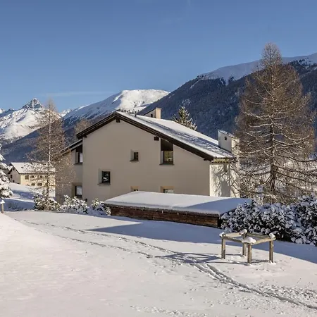 Chesa Carina 5 Appartement *