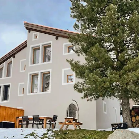 Chesa Carina 5 * La Punt-Chamues-ch